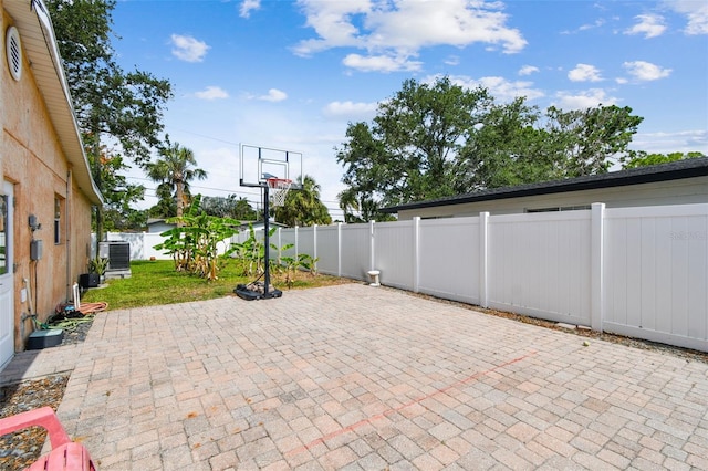 4400 Helena St NE, Saint Petersburg, FL 33703 - view of patio / terrace with cooling unit