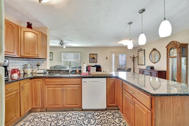 1524 Essex Dr N, Saint Petersburg, FL 33710 - photo 8
