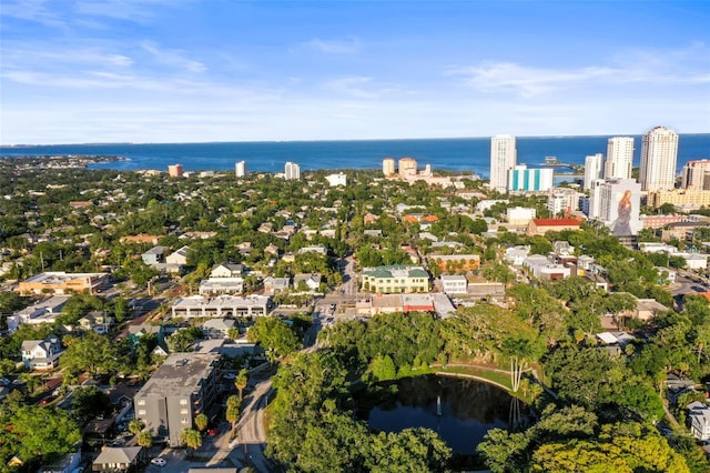 634 6th St N, Saint Petersburg, FL 33701 - view of property location featuring a large body of water