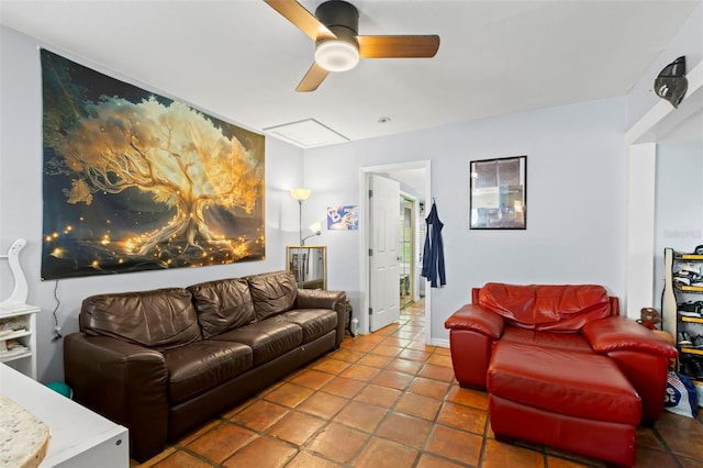 1115 Highland St N, Saint Petersburg, FL 33701 - tiled living room with a ceiling fan