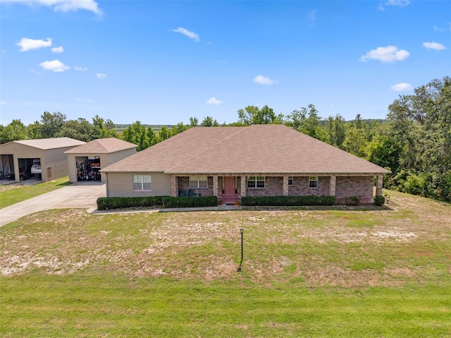 14365 Evans Ranch Rd, Lakeland, FL 33809 - ranch-style house with a front yard, concrete driveway, and covered porch