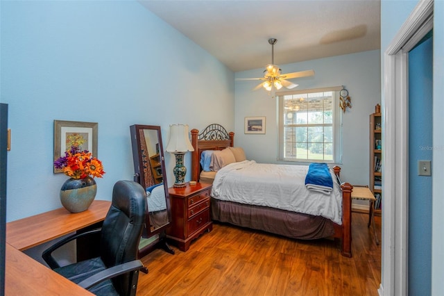14365 Evans Ranch Rd, Lakeland, FL 33809 - bedroom with wood finished floors and a desk