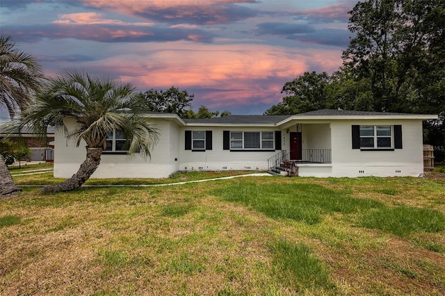 1816 W Lake Parker Dr, Lakeland, FL 33805 - ranch-style house featuring crawl space and a front lawn