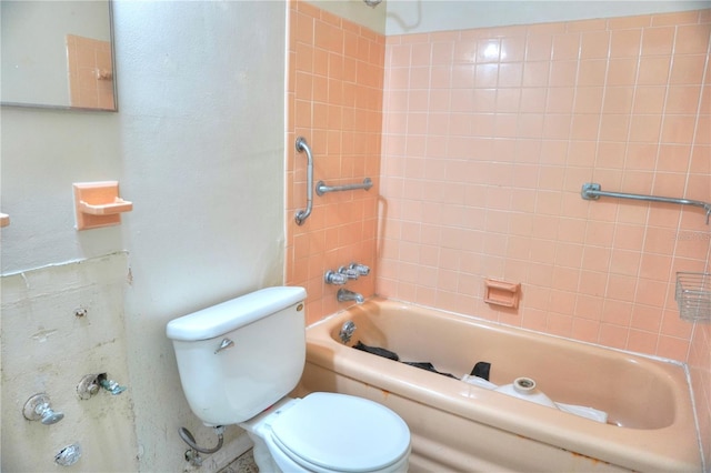 14501 N Bayshore Dr, Madeira Beach, FL 33708 - bathroom with toilet and  shower combination