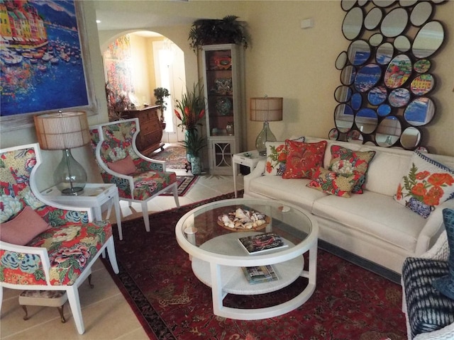 13860 Avon Park Cir Unit 104, Fort Myers, FL 33912 - living room featuring arched walkways