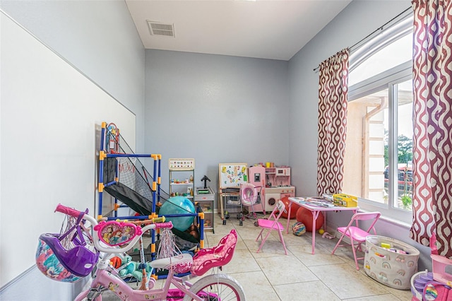 5432 Queen Ave, Spring Hill, FL 34609 - rec room with tile patterned floors