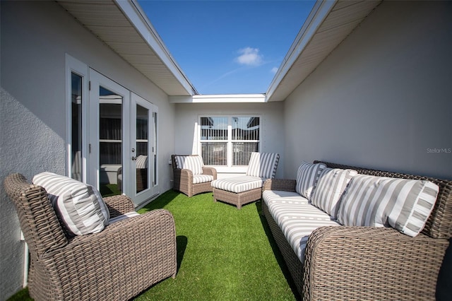 11071 141st St, Largo, FL 33774 - balcony with outdoor lounge area and french doors