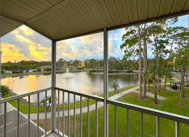 8181 Eagles Park Dr N, Saint Petersburg, FL 33709 - photo 3