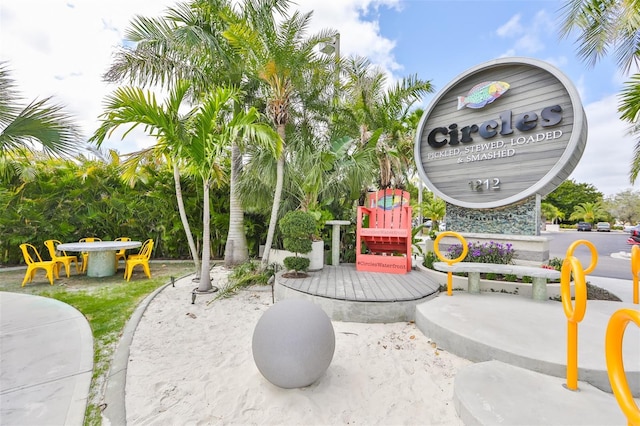214 Lookout Dr, Apollo Beach, FL 33572 - view of patio / terrace