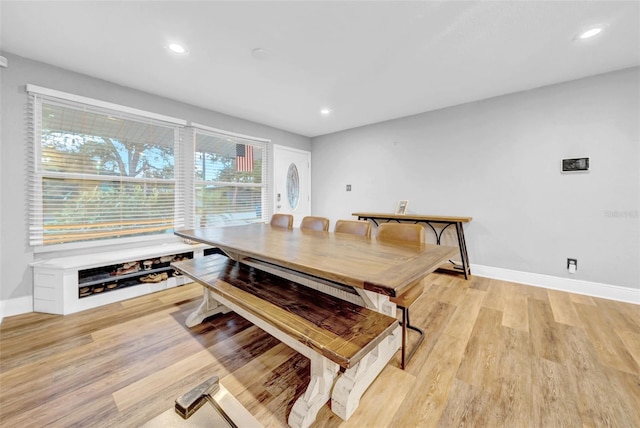 4726 W Fairview Hts, Tampa, FL 33616 - dining area featuring baseboards, light wood-type flooring, and recessed lighting