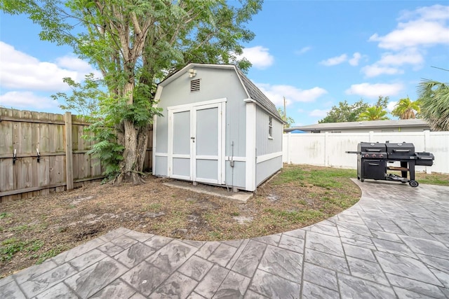4726 W Fairview Hts, Tampa, FL 33616 - view of shed featuring a fenced backyard