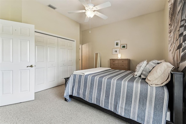 10306 Shalimar Wood Dr, Thonotosassa, FL 33592 - carpeted bedroom with a closet and a ceiling fan