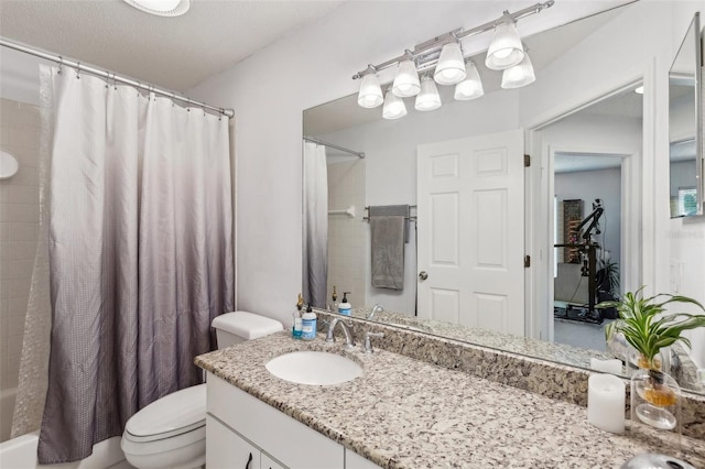 892 Crestridge Cir, Tarpon Springs, FL 34688 - bathroom featuring vanity, toilet, and shower / bath combo with shower curtain