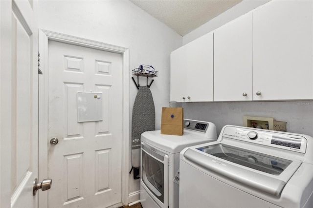 892 Crestridge Cir, Tarpon Springs, FL 34688 - laundry area featuring washer and dryer and cabinet space