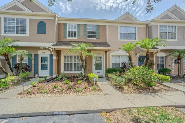 6229 Bayside Key Dr, Tampa, FL 33615 - multi unit property featuring stucco siding
