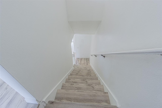 6229 Bayside Key Dr, Tampa, FL 33615 - stairway featuring baseboards