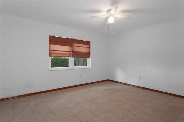 8332 Berkeley Manor Blvd, Spring Hill, FL 34606 - unfurnished room featuring a ceiling fan and baseboards