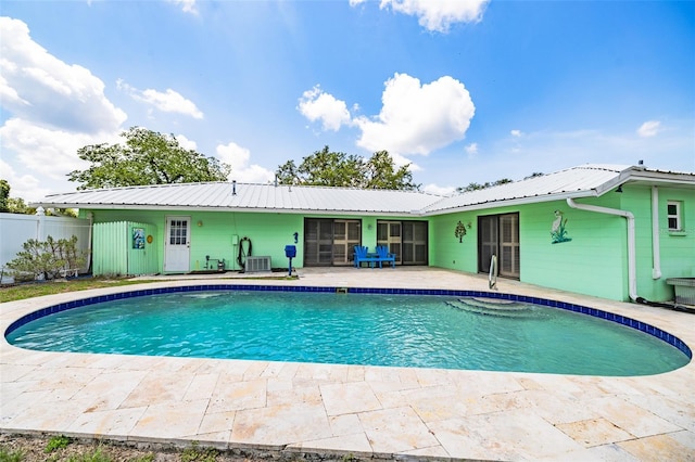 1022 Greenbriar Dr, Brandon, FL 33511 - swimming pool with a patio area and central AC