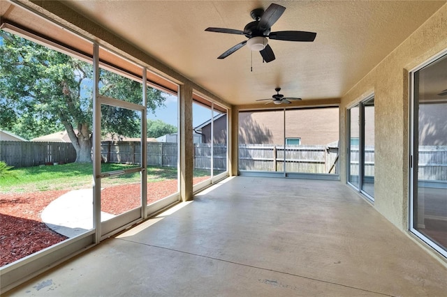 4418 River Overlook Dr, Valrico, FL 33596 - unfurnished sunroom featuring a ceiling fan and healthy amount of natural light