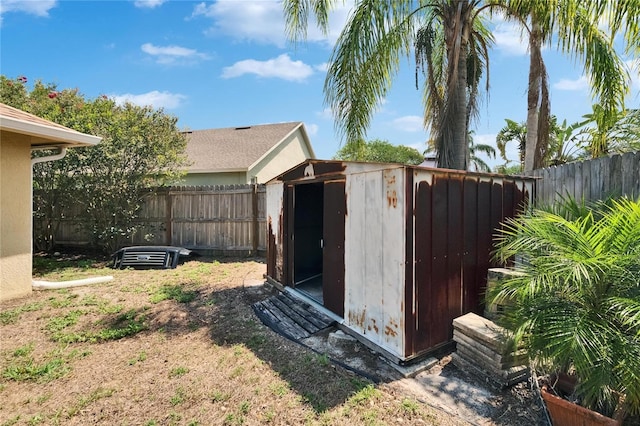 4418 River Overlook Dr, Valrico, FL 33596 - view of shed with a fenced backyard
