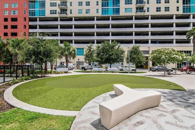 1120 E Kennedy Blvd Unit 1512, Tampa, FL 33602 - surrounding community with an area to practice putting