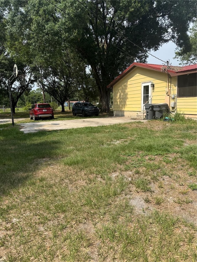 2220 Woods Trl, Lakeland, FL 33809 - view of grassy yard