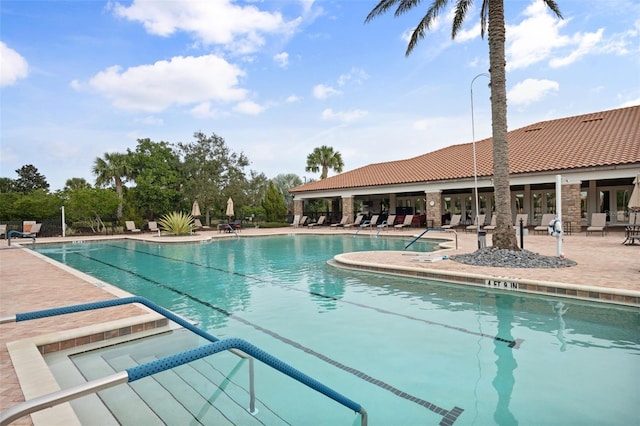 12672 Fontana Loop, Bradenton, FL 34211 - community pool with a patio