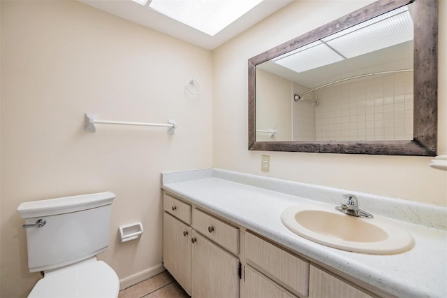 1485 Lakeview Rd Unit 19, Clearwater, FL 33756 - full bathroom with toilet, vanity, a shower, and tile patterned flooring