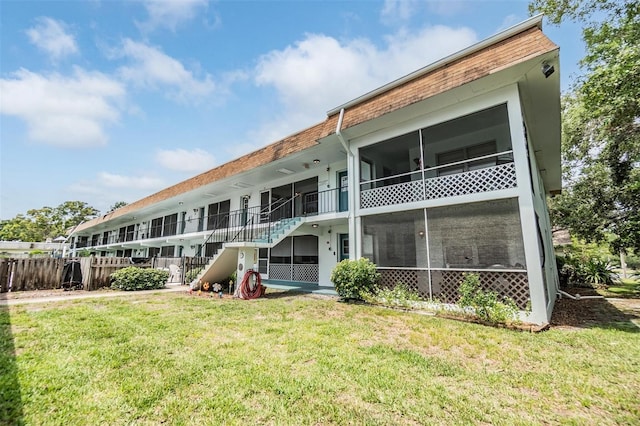 1485 Lakeview Rd Unit 19, Clearwater, FL 33756 - view of property with stairway