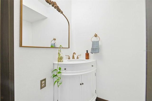 11285 8th St E, Treasure Island, FL 33706 - bathroom featuring vanity
