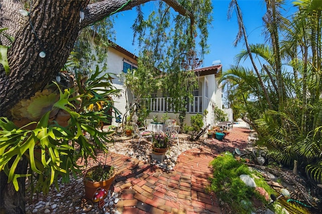 11285 8th St E, Treasure Island, FL 33706 - view of patio / terrace