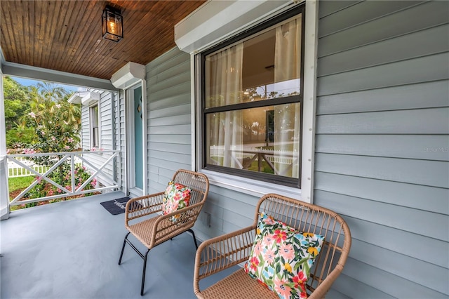 300 33rd Ave N, Saint Petersburg, FL 33704 - view of porch