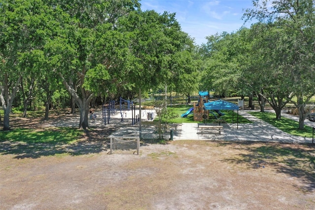 5160 Loquat Ct, Palm Harbor, FL 34685 - view of community