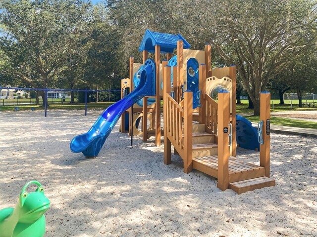 5160 Loquat Ct, Palm Harbor, FL 34685 - view of community play area