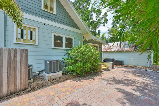 1825 2nd St S, Saint Petersburg, FL 33705 - photo 70