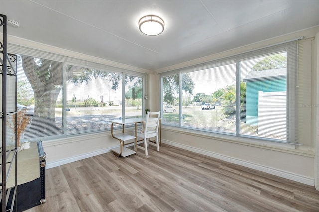 1117 Tyrone Blvd N, Saint Petersburg, FL 33710 - view of sunroom / solarium