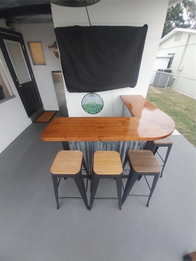 10142 118th Ave, Largo, FL 33773 - view of patio / terrace featuring cooling unit