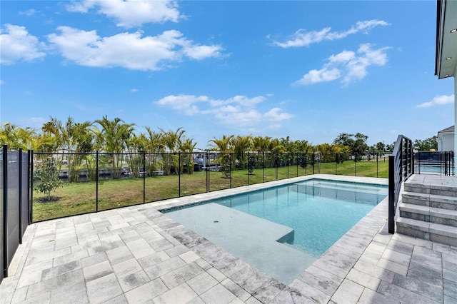 6534 Simone Shores Cir, Apollo Beach, FL 33572 - outdoor pool with a patio