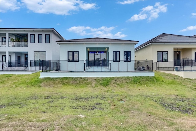 6534 Simone Shores Cir, Apollo Beach, FL 33572 - rear view of property with stucco siding