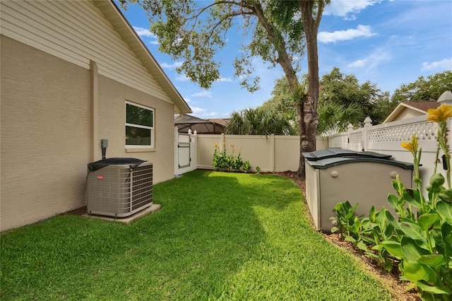 905 Balsamina Dr, Brandon, FL 33510 - view of yard with central air condition unit