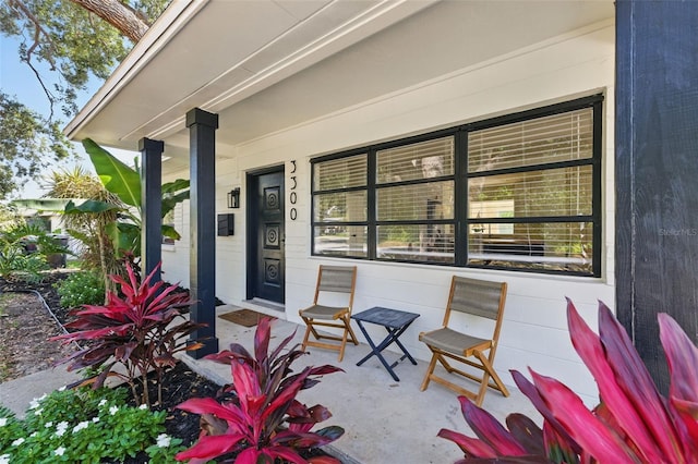 3300 52nd St N, Saint Petersburg, FL 33710 - entrance to property featuring a porch