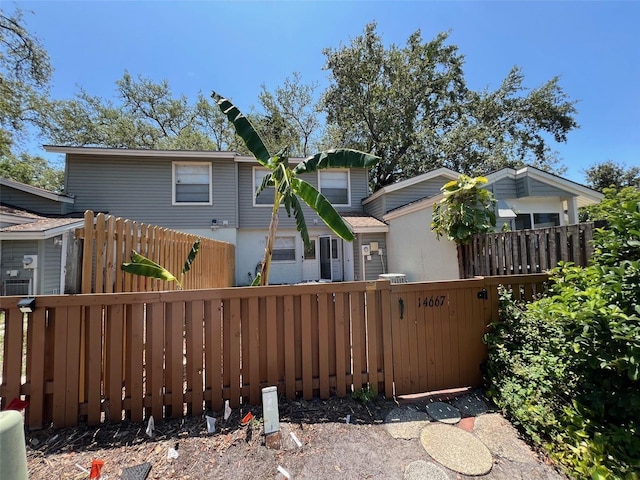 14667 Pine Glen Crk Unit 14667, Lutz, FL 33559 - view of rear view of house