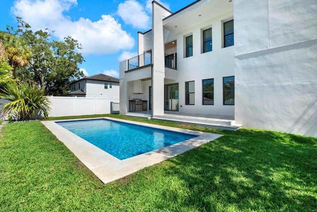 908 W Fribley St, Tampa, FL 33603 - view of swimming pool featuring a patio