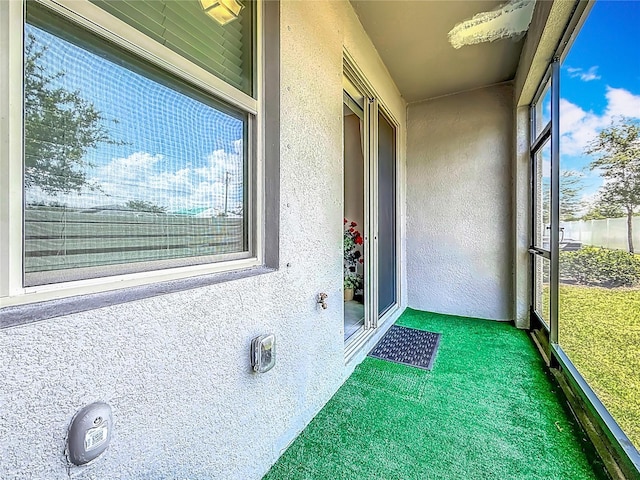 841 Royal Empress Dr, Ruskin, FL 33570 - view of unfurnished sunroom