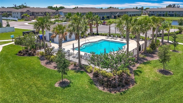841 Royal Empress Dr, Ruskin, FL 33570 - community pool with a residential view and a patio