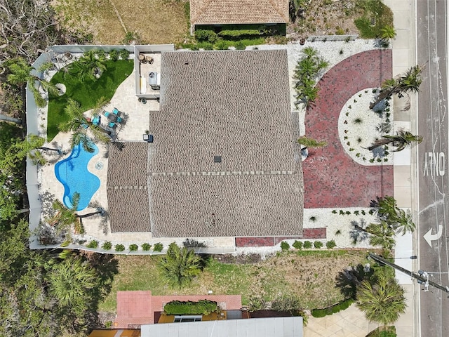 931 Gulf Blvd, Belleair Beach, FL 33786 - bird's eye view of a pool