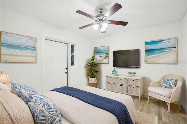 2220 3rd Ave E, Bradenton, FL 34208 - bedroom with light wood-style flooring and ceiling fan