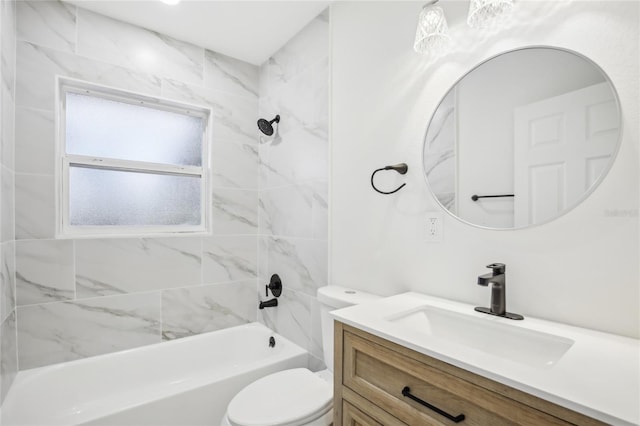 2220 3rd Ave E, Bradenton, FL 34208 - bathroom with vanity, toilet, and bathing tub / shower combination