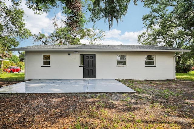 2220 3rd Ave E, Bradenton, FL 34208 - back of house with a patio