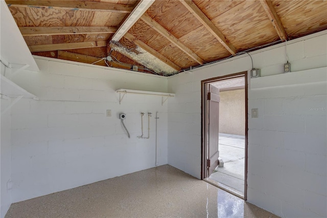 5201 E Jasmine Ln, Inverness, FL 34453 - garage featuring concrete block wall